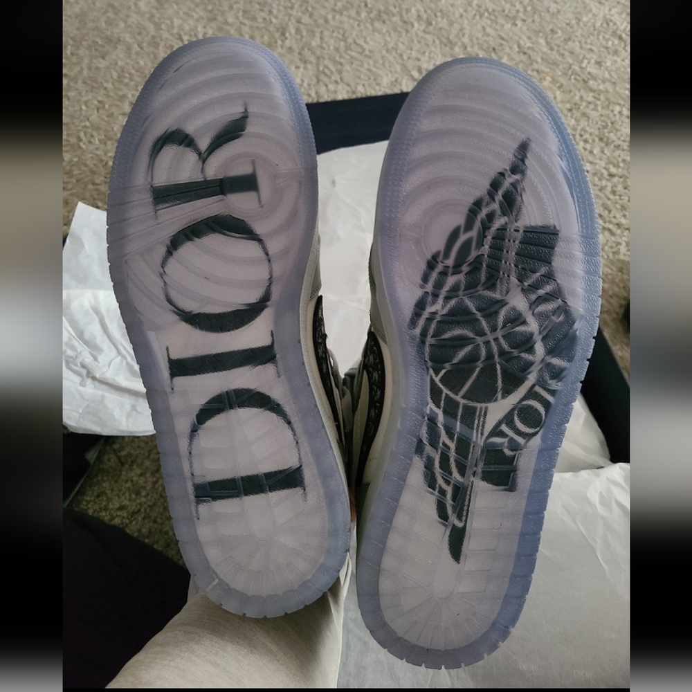 Dior Air Jordan 1 Low - Picture 2 of 4